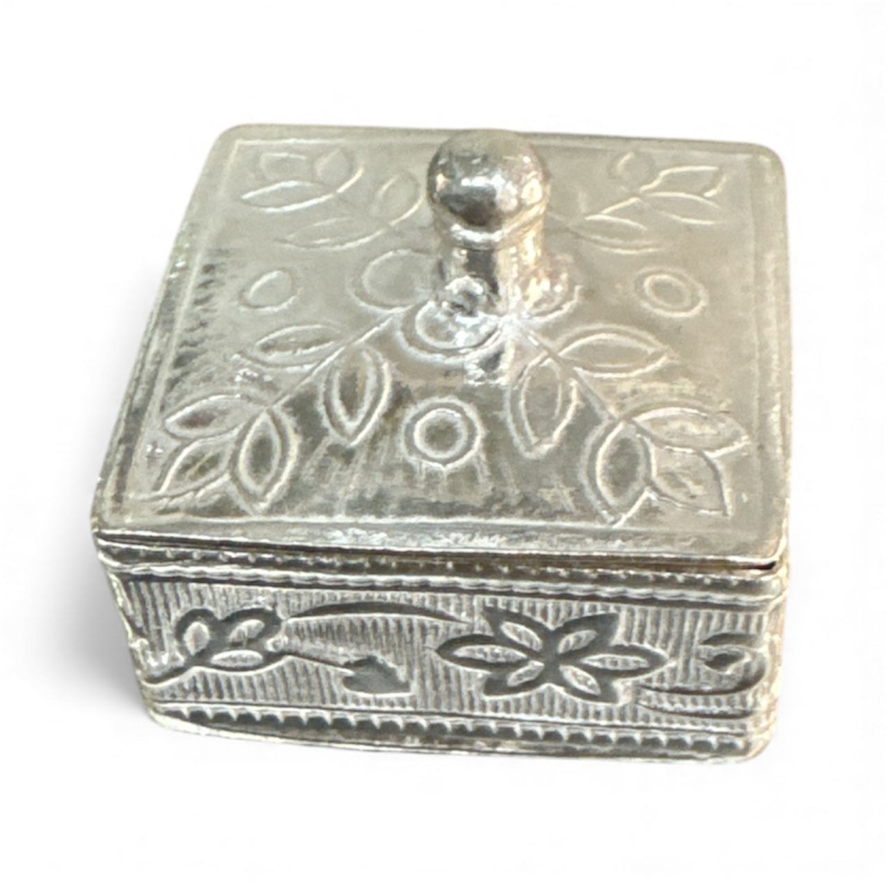 Ornate Square Silver Plated Kumkum Dibbi – Engraved Sindoor Dani / Puja Box with Lid